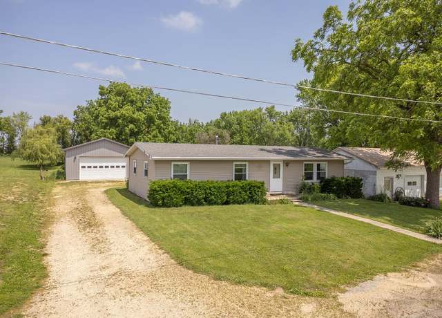 Property at 25115 Locust Rd, Lanark, IL 61046, 3 beds, 1 bath