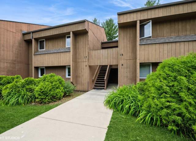 Property at 3525 Saint Anthony Way, Rockford, IL 61101, 2 beds, 2 baths