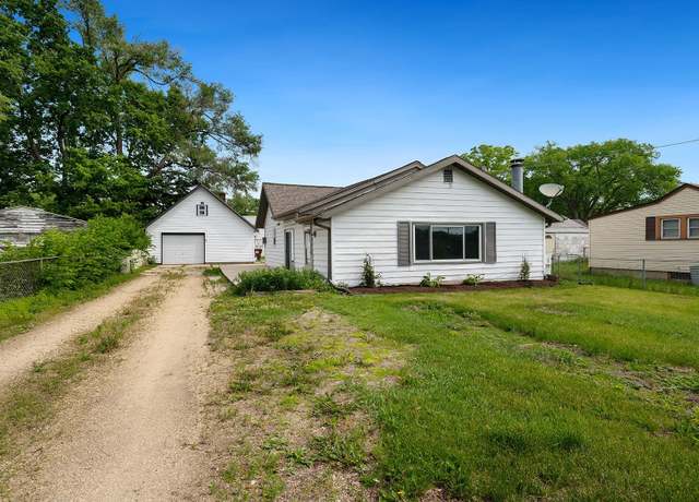 Property at 614 Kennon Rd, Rockford, IL 61109, 2 beds, 1 bath
