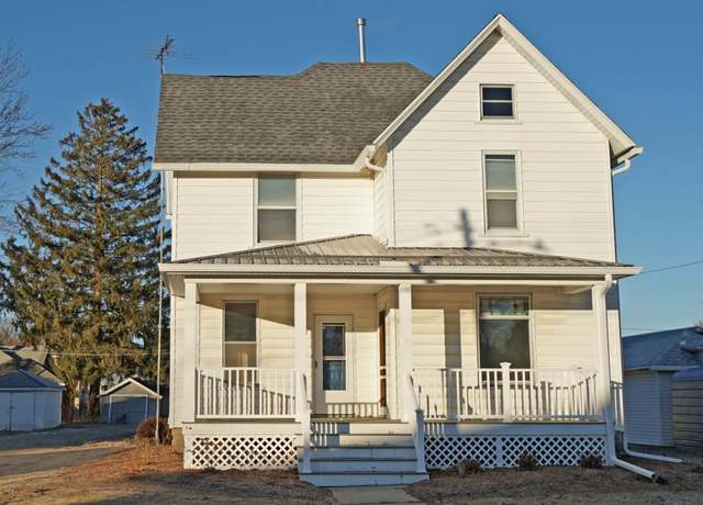 Property at 502 N Hudson, Stockton, IL 61085, 3 beds, 1.5 baths