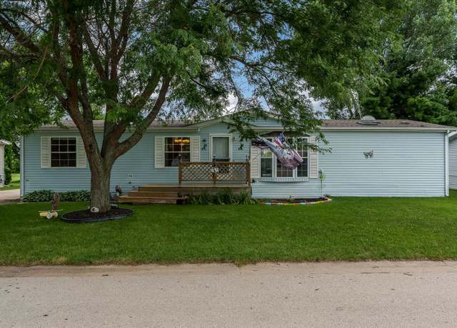 Property at 5456 White Pine Ln, Roscoe, IL 61073, 3 beds, 2 baths