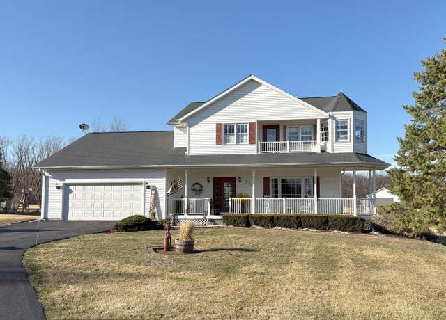 Property at 376 Kilgore Rd, Dixon, IL 61021, 3 beds, 2.5 baths