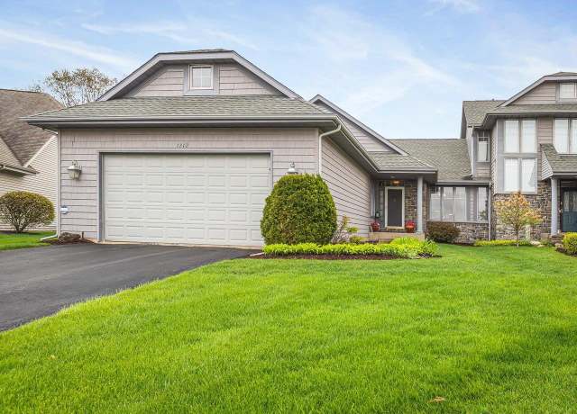 Property at 1212 Sanctuary Cir, Rockford, IL 61107, 3 beds, 3 baths
