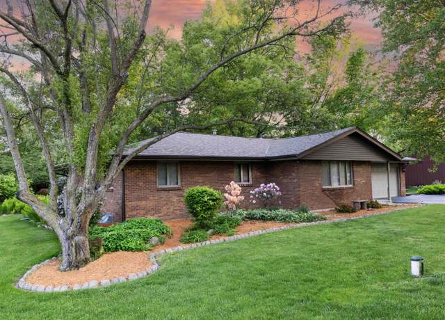 Property at 5665 Palisades Pkwy Pkwy, Rockford, IL 61109, 3 beds, 2 baths