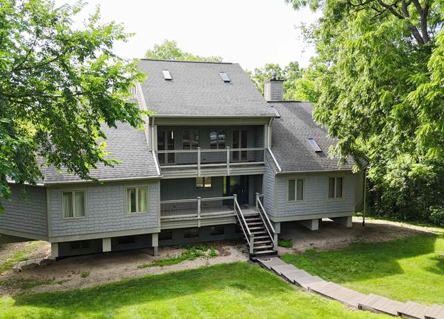 Property at 18 Lookout Trce, Galena, IL 61036, 7 beds, 7 baths