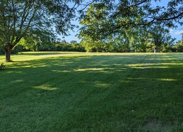 Property at 2274 Drexel Ave, Lake Summerset, IL 61019