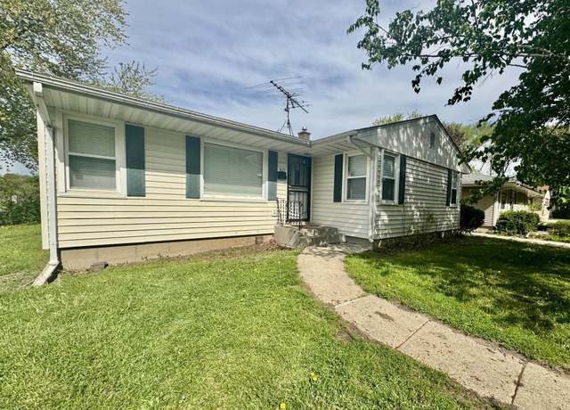 Property at 417 27th St, Rockford, IL 61108, 3 beds, 2 baths