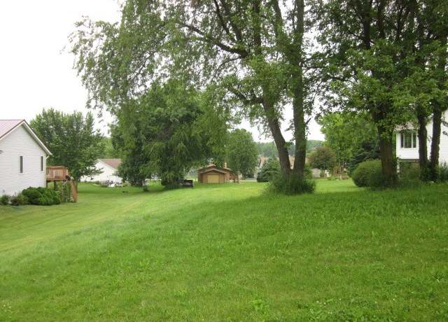 Property at 940 Lake Summerset Rd, Lake Summerset, IL 61019
