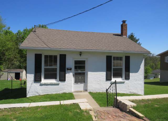 Property at 236 S Hickory St, Galena, IL 61036, 1 bed, 1 bath