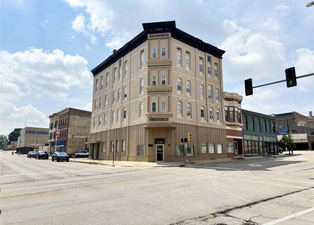 Property at 24-26 S Galena Ave, Freeport, IL 61032, 4 beds, 7 baths
