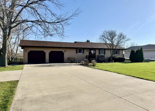 Property at 3449 E Cleveland St, Ladd, IL 61329, 3 beds, 2 baths