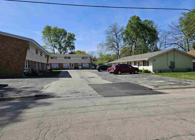Property at 531 Pearl Ave, Loves Park, IL 61111, 3 beds, 3 baths