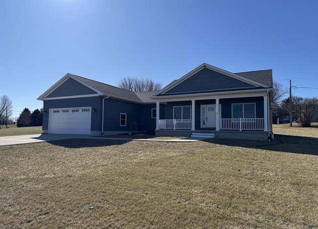 Property at 400 10th St, Milledgeville, IL 61051, 4 beds, 2 baths