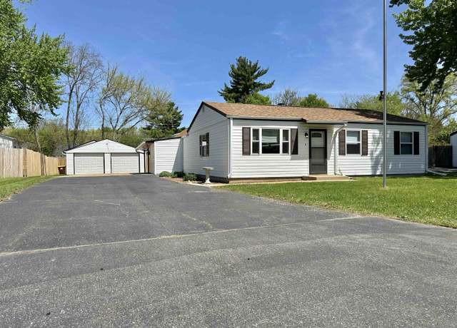Property at 1114 Emerald Ln, Machesney Park, IL 61115, 3 beds, 1 bath