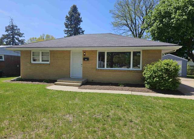 Property at 3020 Rockton Ave, Rockford, IL 61103, 2 beds, 1 bath