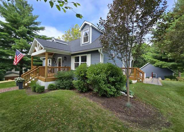 Property at 9A168 Hickory Ln, Apple River, IL 61001, 3 beds, 2.5 baths