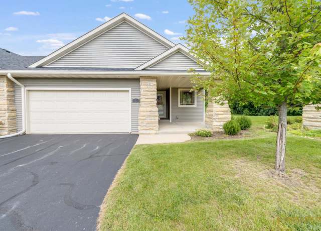 Property at 5720 Jackies Dr, Loves Park, IL 61111, 2 beds, 2.5 baths