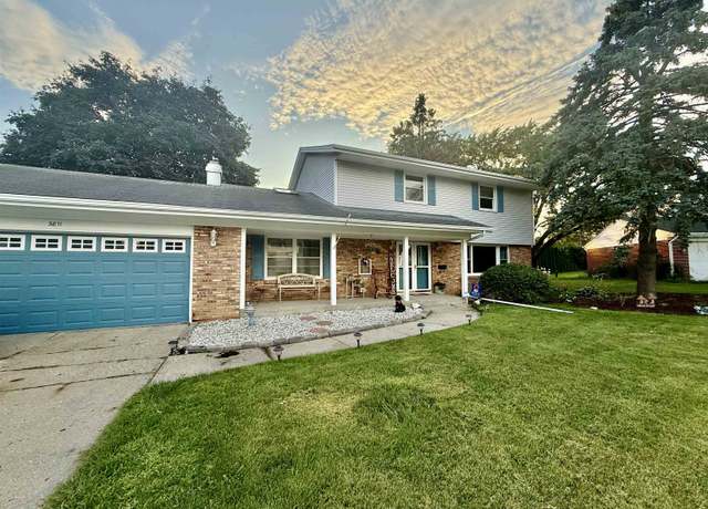 Property at 3811 Abbotsford Ln, Rockford, IL 61107, 3 beds, 2.5 baths