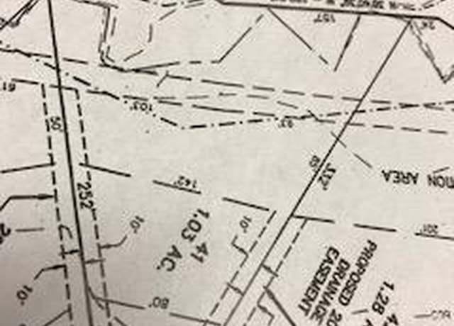 Property at 501 Wolf Hollow Dr, Lena, IL 61048