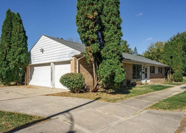 Property at 3022 Guilford Rd, Rockford, IL 61107, 3 beds, 1 bath
