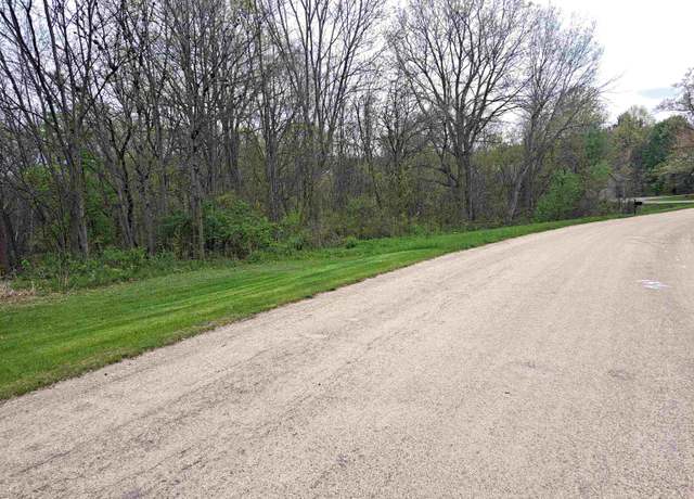 Property at 7 Hickory Trl, Galena, IL 61036