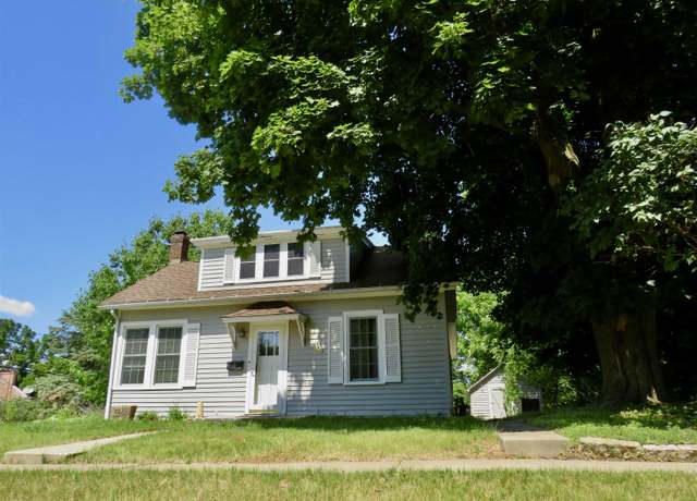 Property at 427 Hill St, Galena, IL 61036, 2 beds, 1 bath