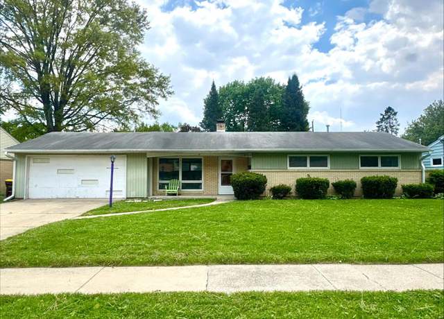 Property at 4103 Crestview Dr, Rockford, IL 61107, 3 beds, 1 bath