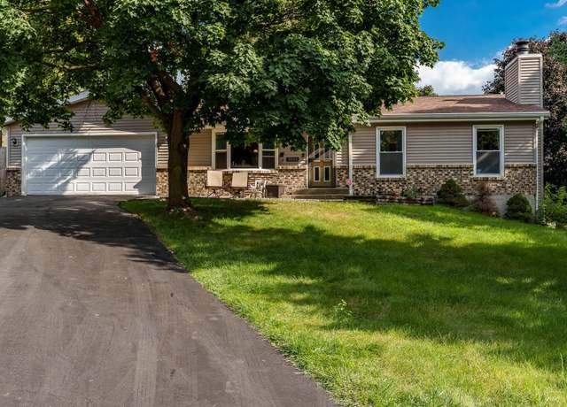 Property at 3815 Cass Ct, Rockford, IL 61114, 3 beds, 2 baths