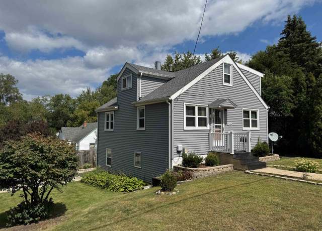 Property at 2904 Broadway, Rockford, IL 61108, 4 beds, 2 baths