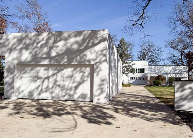 Property at 12416 Harbor Oaks Dr, Machesney Park, IL 61115, 3 beds, 3.5 baths