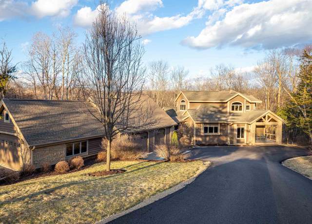 Property at 8 Oxbow Path, Galena, IL 61036, 5 beds, 5 baths