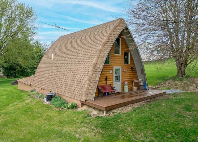 Property at 200 Lake Summerset Rd, Lake Summerset, IL 61019, 2 beds, 1 bath