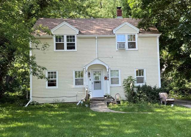 Property at 7094 Newburg Rd, Rockford, IL 61108, 4 beds, 1.5 baths