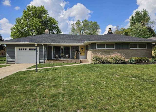 Property at 1028 Parkwood Ave, Rockford, IL 61107, 3 beds, 2 baths