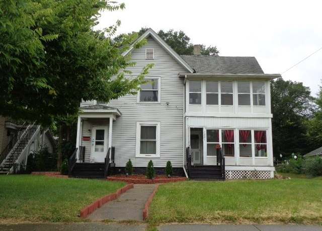 Property at 1221 9th St, Rockford, IL 61104, 4 beds, 2 baths