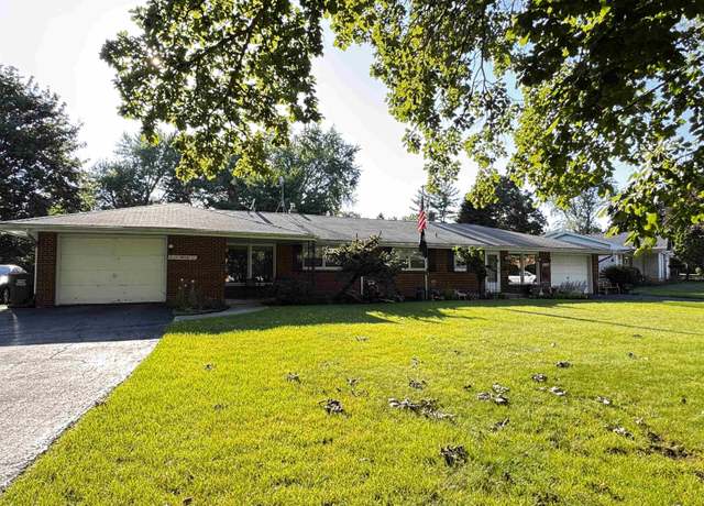 Property at 4123 Crosby St, Rockford, IL 61107, 5 beds, 3 baths