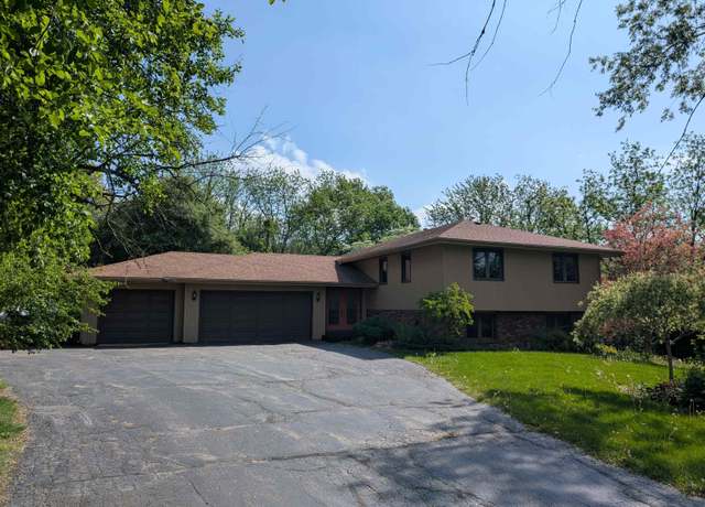 Property at 4871 Huxley Dr, Rockford, IL 61101, 5 beds, 2 baths