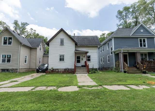 Property at 1419 20th Ave, Rockford, IL 61104, 3 beds, 2 baths