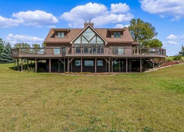 Property at 14949 Saunders Rd, Pecatonica, IL 61063, 5 beds, 4.5 baths