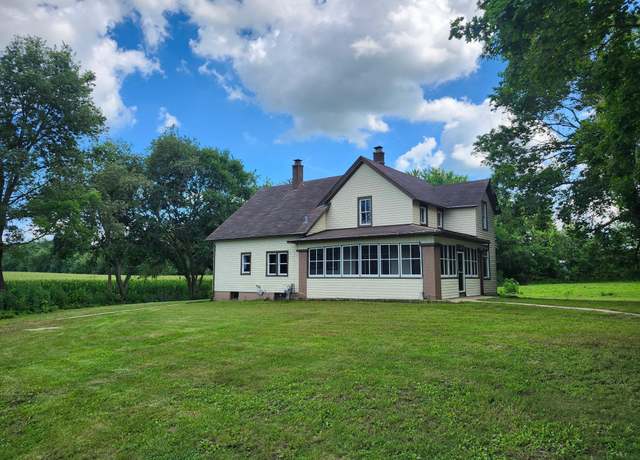Property at 5426 35th St, Rockford, IL 61109, 4 beds, 2 baths