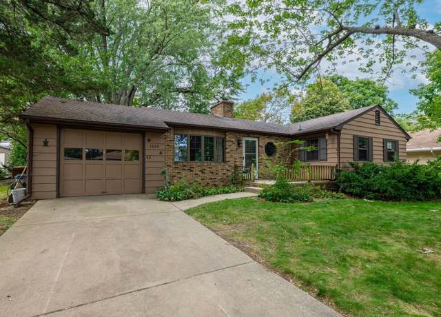 Property at 1430 S Blackhawk Ave, Freeport, IL 61032, 3 beds, 1 bath