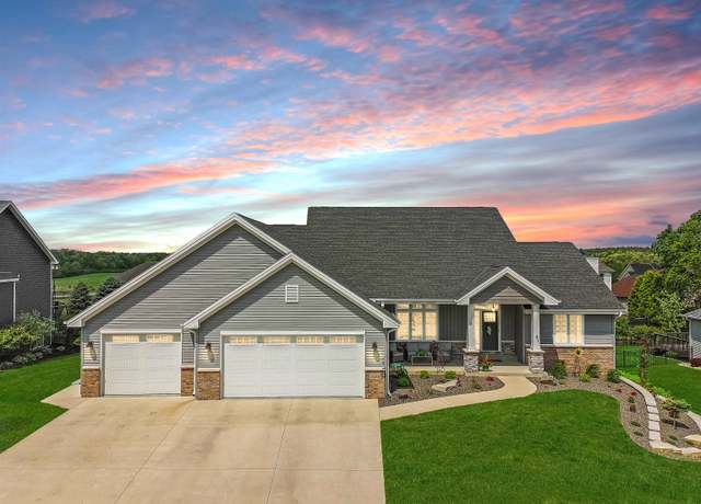 Property at 12128 Granite Dr, Rockton, IL 61072, 4 beds, 3.5 baths