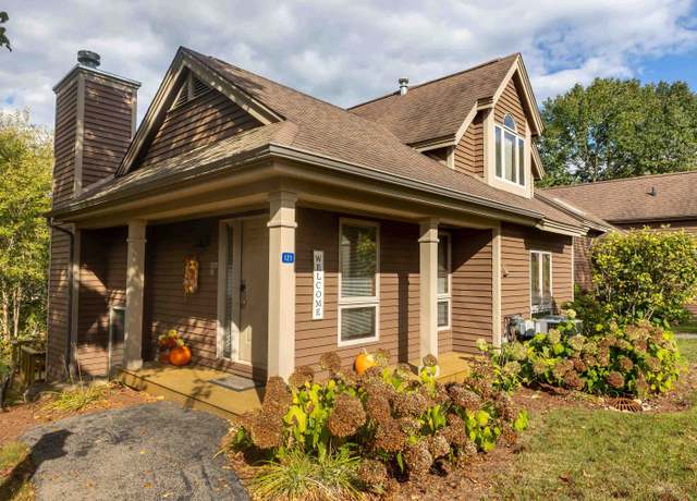 Property at 121 Walnut Hill Dr, Galena, IL 61036, 2 beds, 2 baths