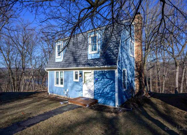 Property at 29 Thatcher Ln, Galena, IL 61036, 2 beds, 2 baths