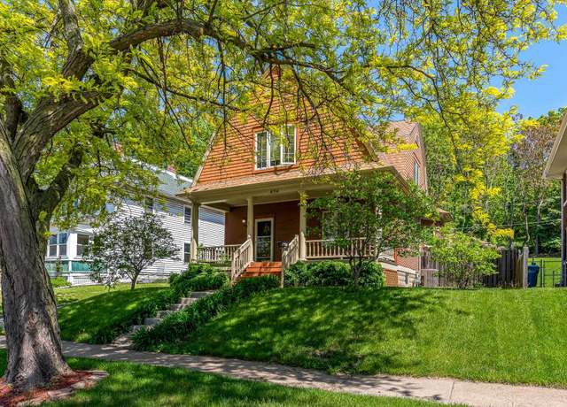 Property at 434 Chicago, Savanna, IL 61074, 3 beds, 2.5 baths