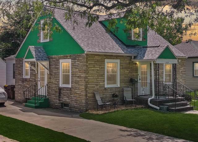 Property at 3020 Gladstone Ave, Rockford, IL 61101, 3 beds, 2 baths