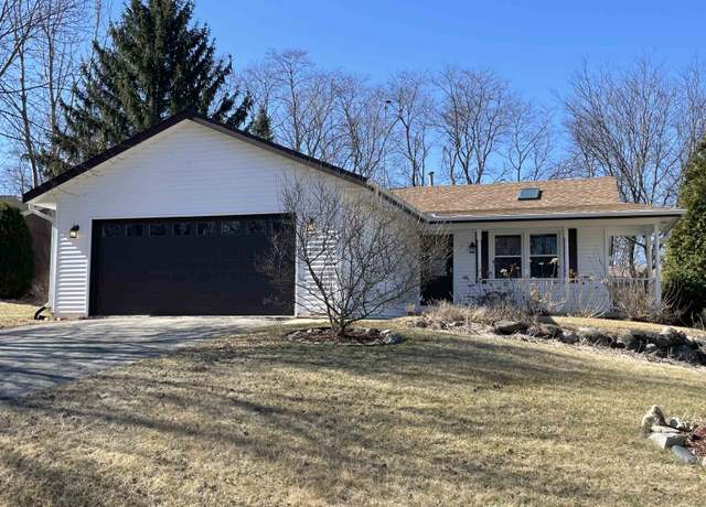 Property at 115 SW Birch Dr, Poplar Grove, IL 61065, 3 beds, 1 bath
