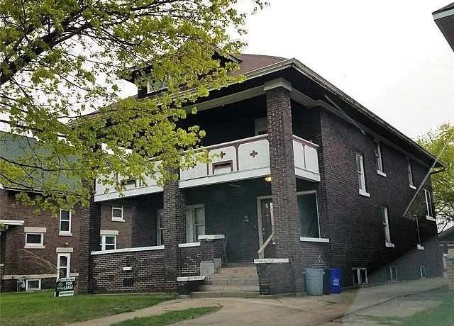 Property at 1807-1809 S 4th St, Rockford, IL 61104, 4 beds, 2 baths