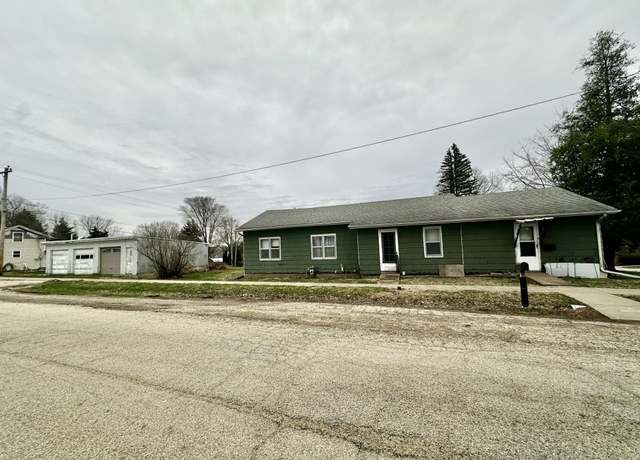 Property at 701 N Jefferson St, Mount Carroll, IL 61053, 3 beds, 1 bath