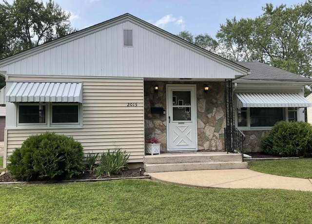 Property at 2015 Dresden Ave, Rockford, IL 61103, 3 beds, 1.5 baths
